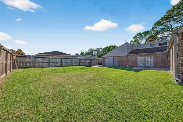 $2,500 | 4006 Dover Street, Deer Park, TX 77536