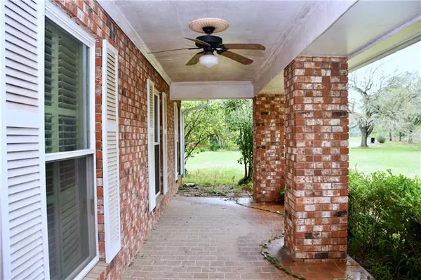 $231,000 | 7017 Monroe Highway, Ball, LA 71405