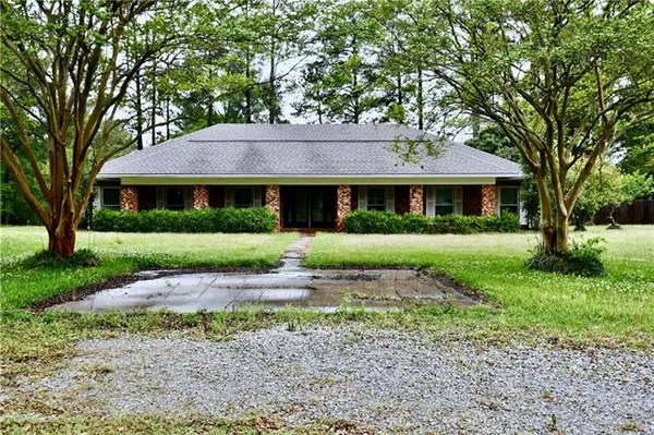 $231,000 | 7017 Monroe Highway, Ball, LA 71405