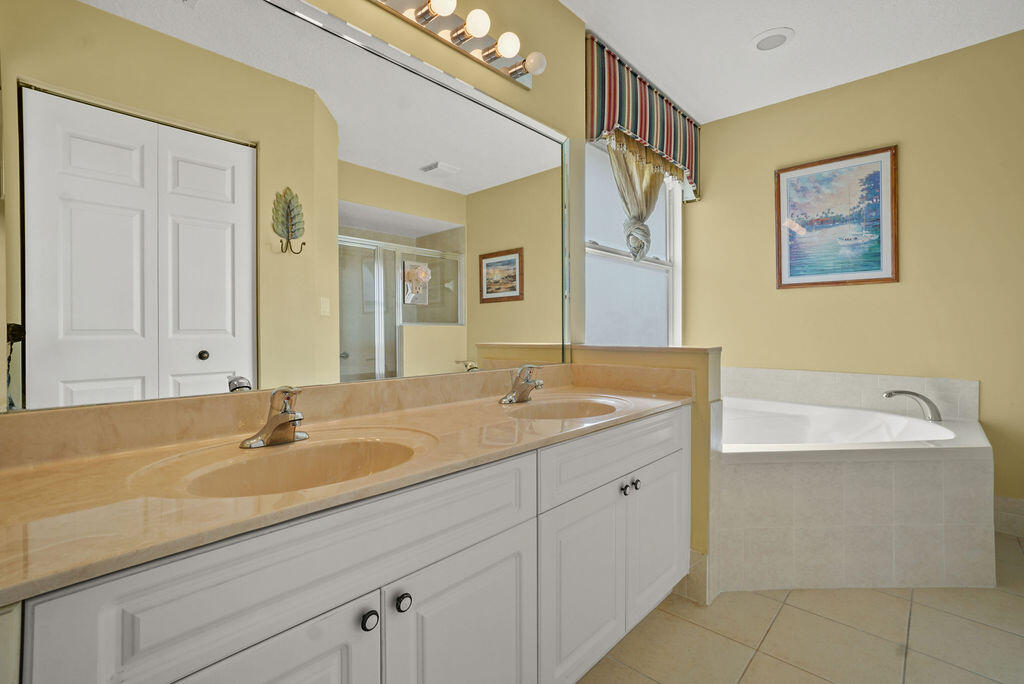 2678 Southwest Ace Road Port St. Lucie, FL 34953 - Photo 11 of 32 Main Bathroom