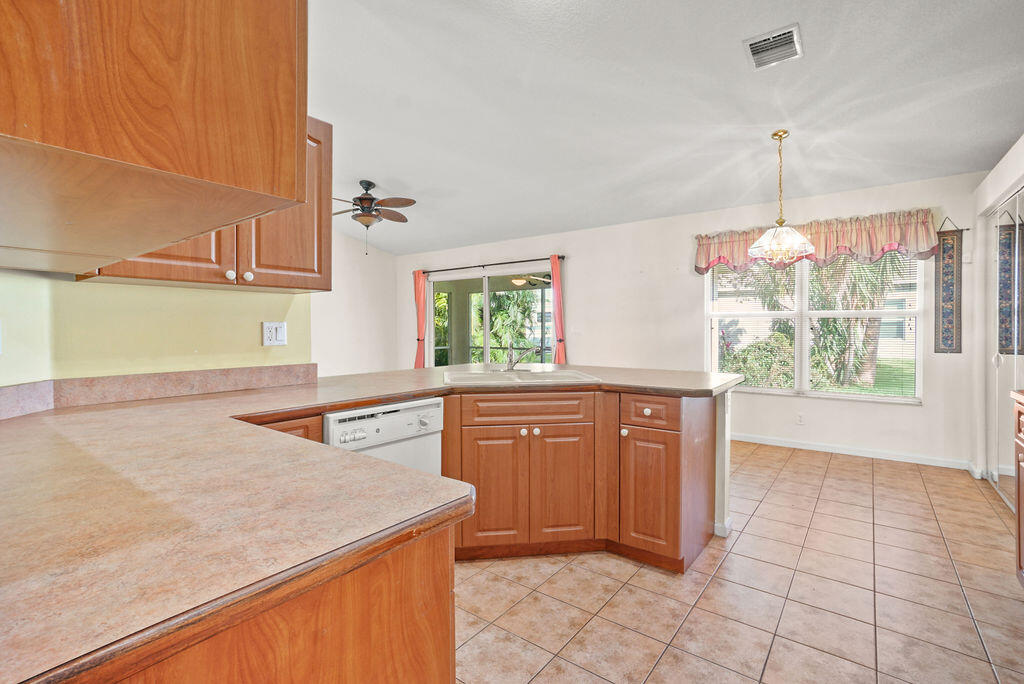 2678 Southwest Ace Road Port St. Lucie, FL 34953 - Photo 5 of 32 Kitchen