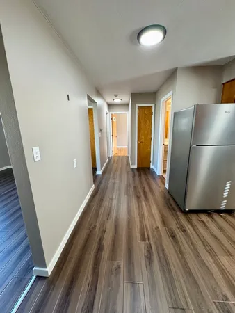 $1,250 | 910 4th Avenue, De Witt, IA 52742