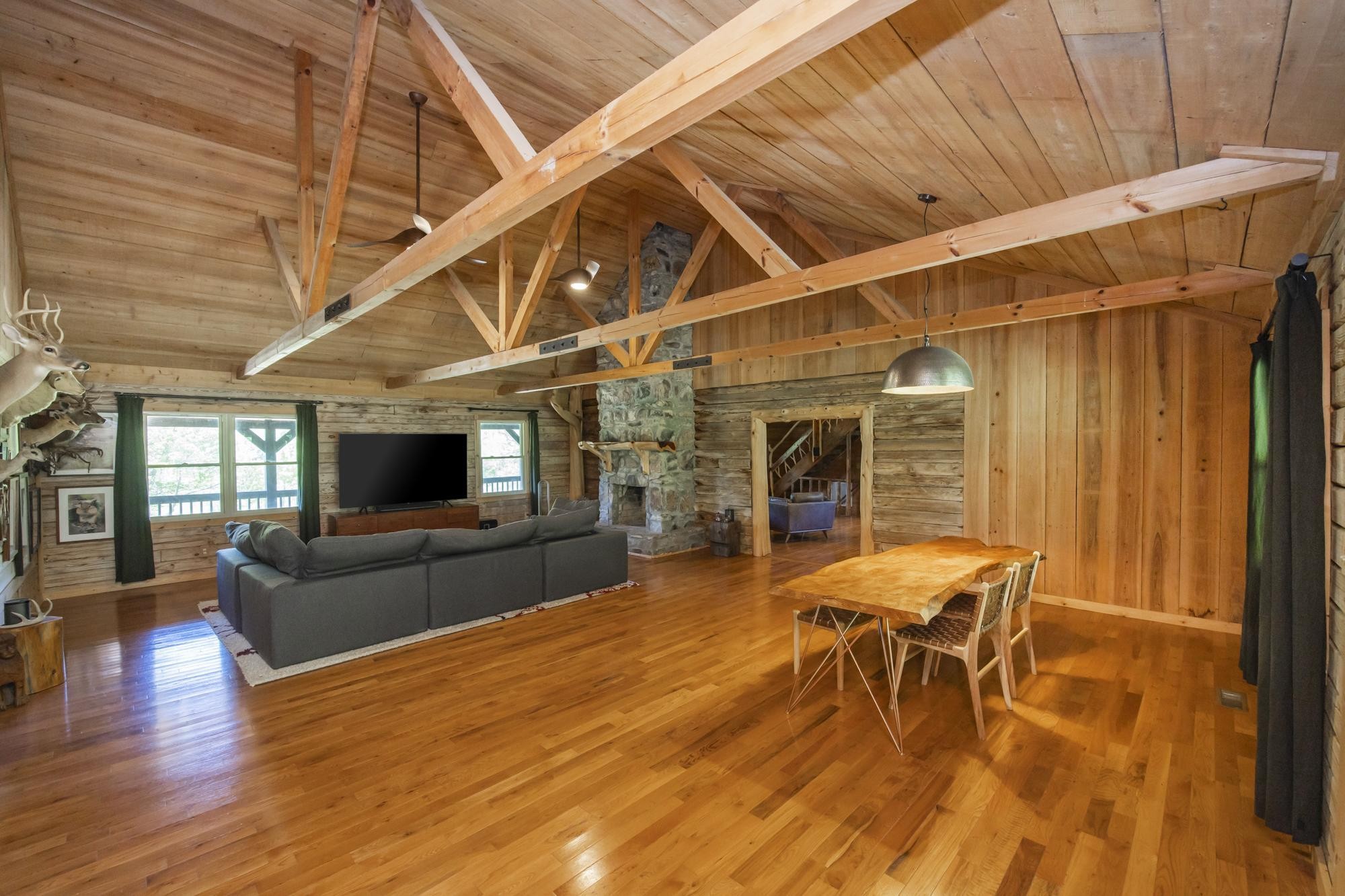 1370 Dog Branch Road Hartsville, TN 37074 - Photo 11 of 60 a living room with furniture and a flat screen tv
