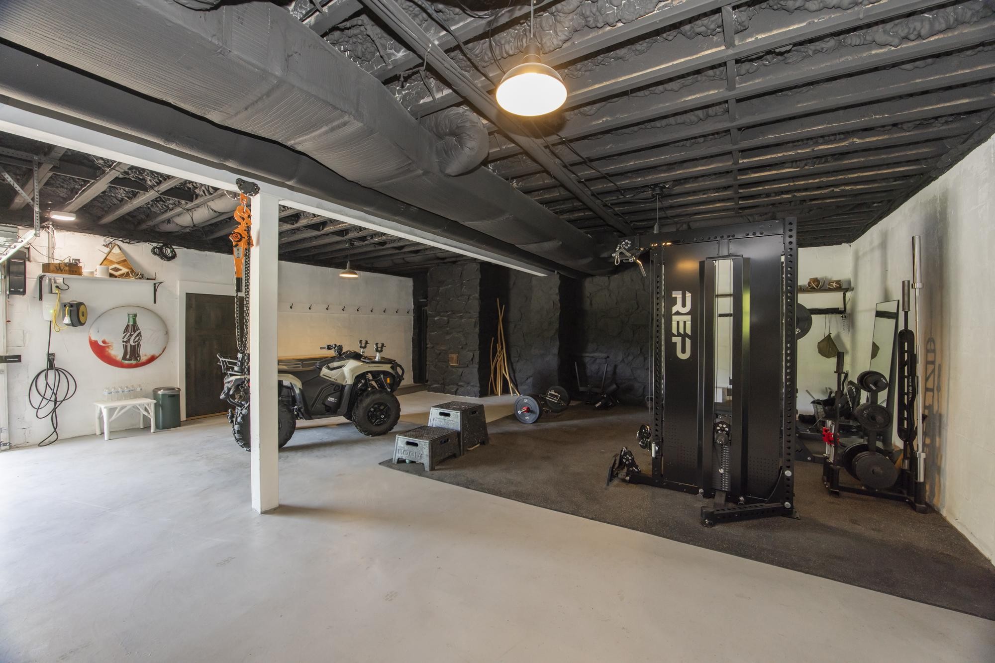 1370 Dog Branch Road Hartsville, TN 37074 - Photo 38 of 60 a view of a room with gym equipment