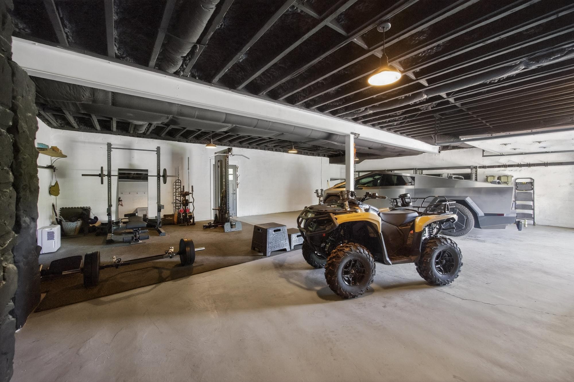 1370 Dog Branch Road Hartsville, TN 37074 - Photo 40 of 60 a view of parking garage with cars