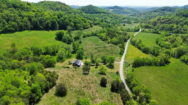 $1,250,000 | 1370 Dog Branch Road, Hartsville, TN 37074