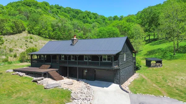 $1,250,000 | 1370 Dog Branch Road, Hartsville, TN 37074