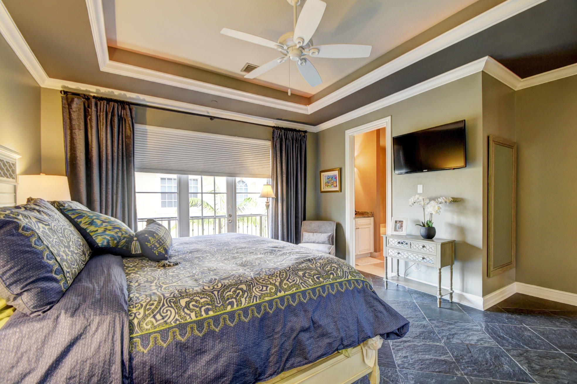 604 Renaissance Way, Unit 604 Delray Beach, FL 33483 - Photo 16 of 31 DSC_6869_70_71_72_73