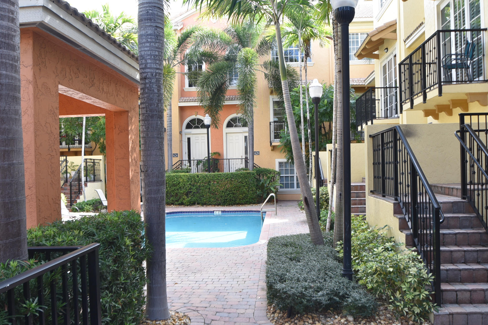 604 Renaissance Way, Unit 604 Delray Beach, FL 33483 - Photo 4 of 31 DSC_6966