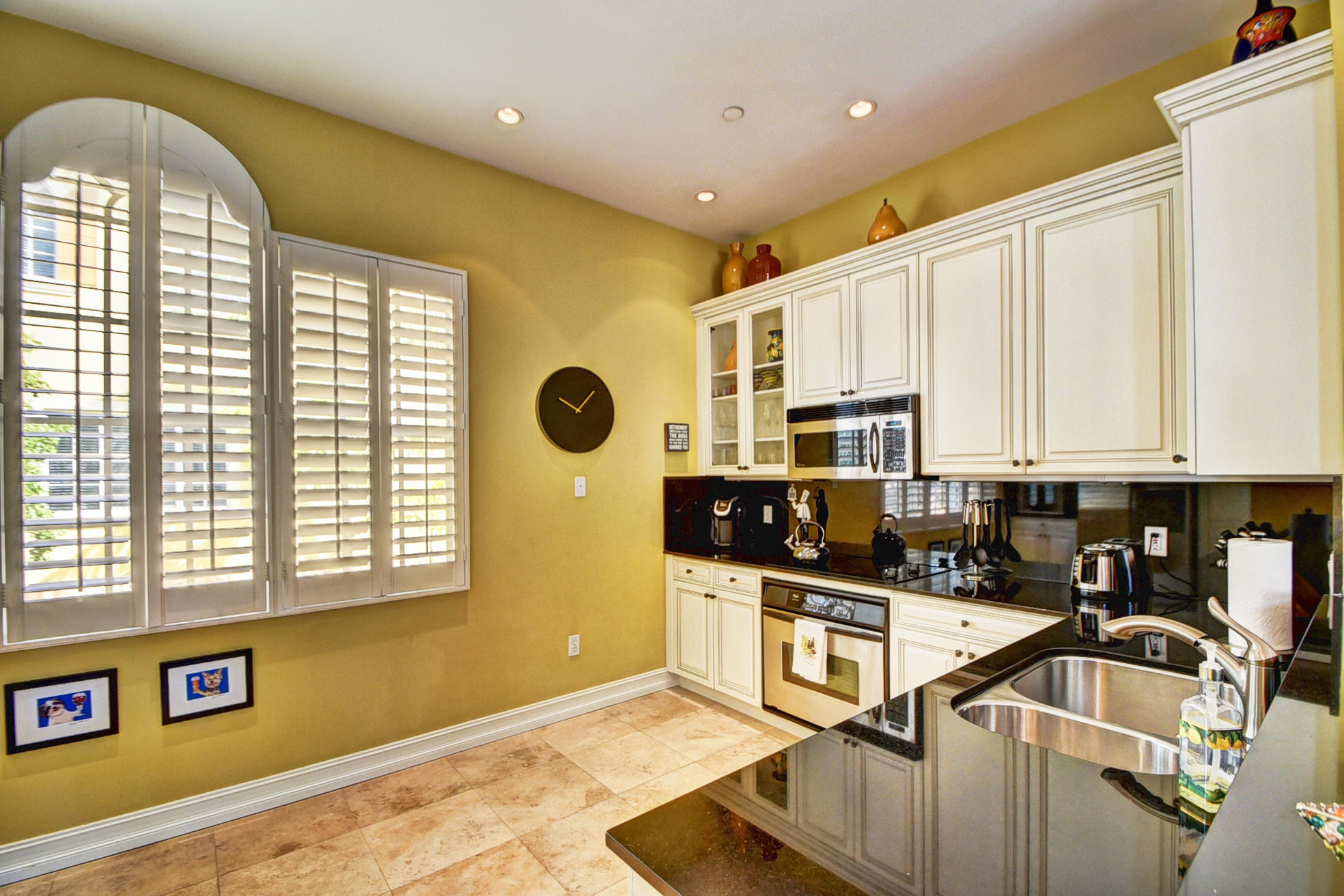 604 Renaissance Way, Unit 604 Delray Beach, FL 33483 - Photo 9 of 31 DSC_6824_5_6_7_8