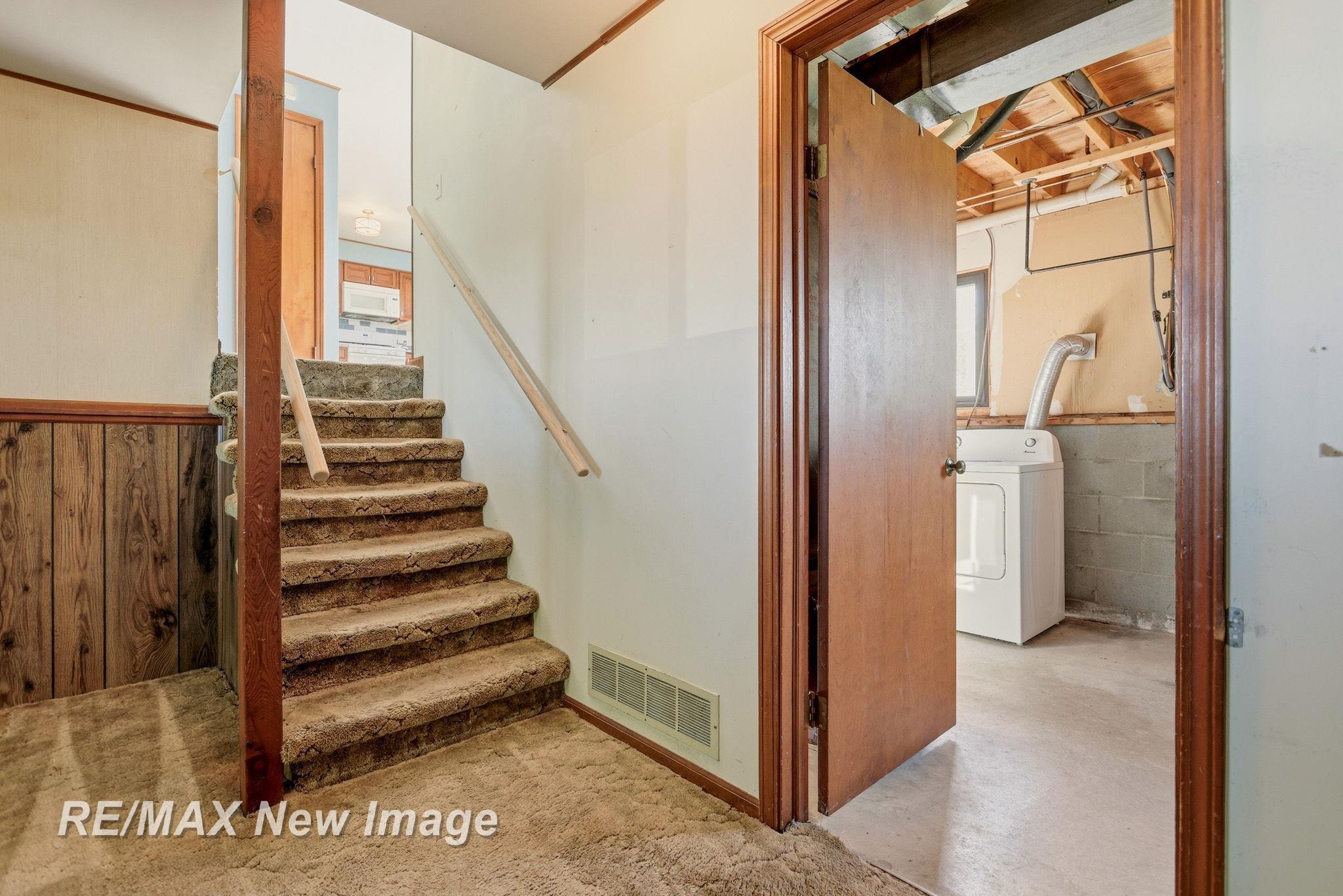 577 South Lincoln Road Bay City, MI 48708 - Photo 29 of 46