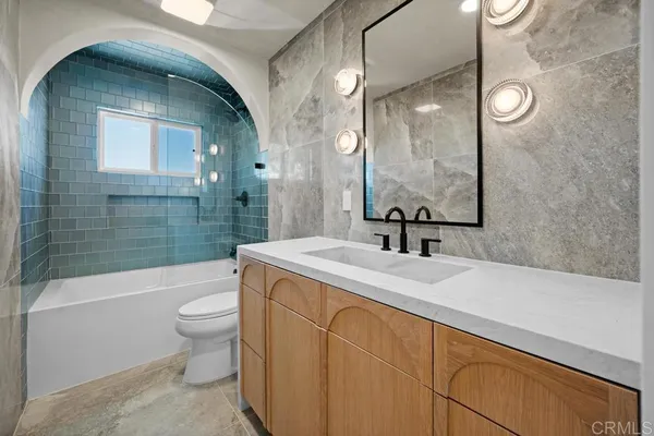 $1,899,000 | 6280 Lance Place, San Diego, CA 92120