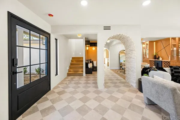 $1,899,000 | 6280 Lance Place, San Diego, CA 92120