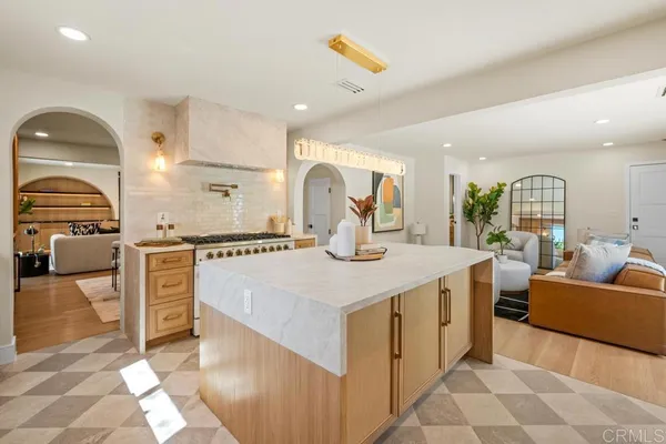 $1,899,000 | 6280 Lance Place, San Diego, CA 92120