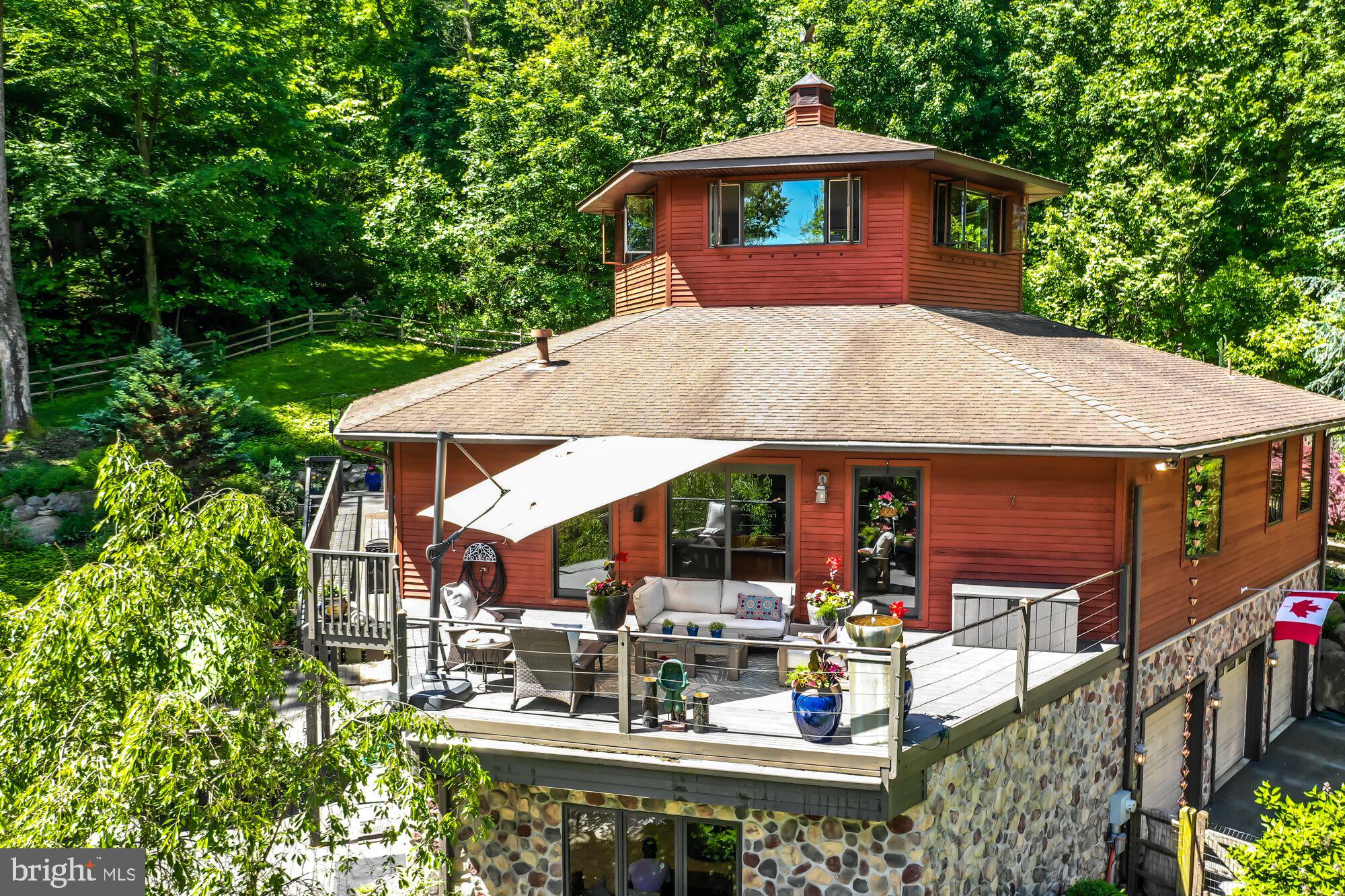 27 Hunt Hill Road Spring City, PA 19475 - Photo 19 of 33 Exterior upper deck