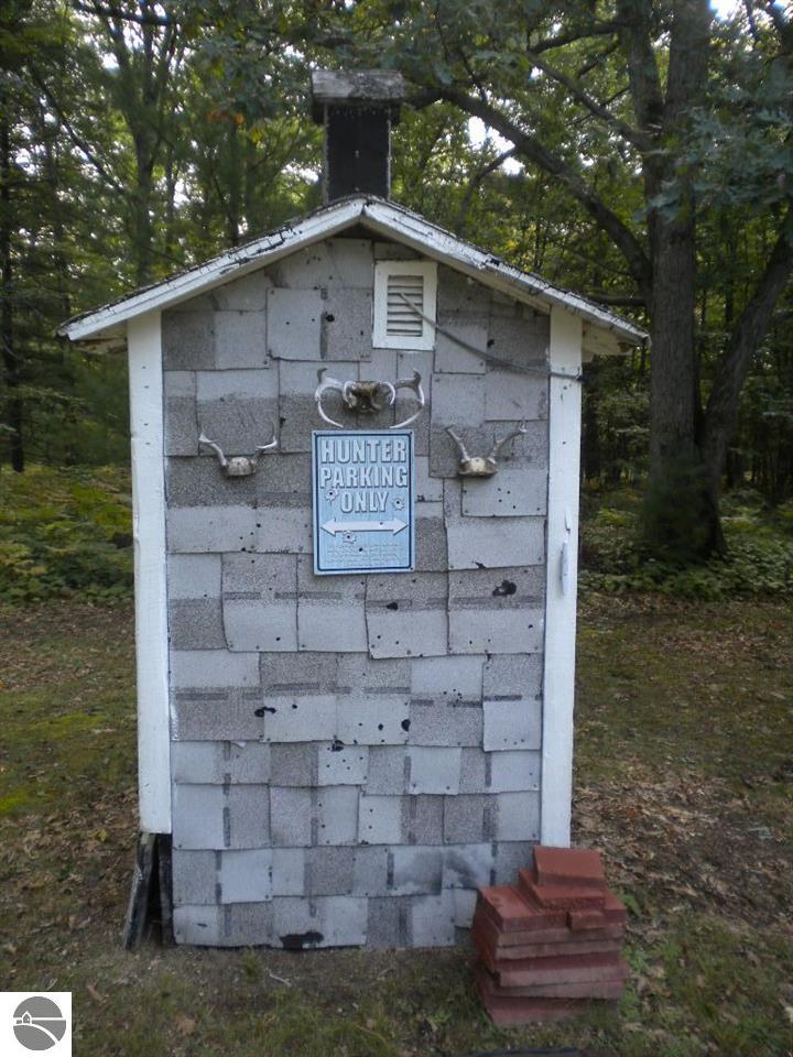 6360 East County Line Road South Branch, MI 48761 - Photo 9 of 9 1790618-11.JPG
