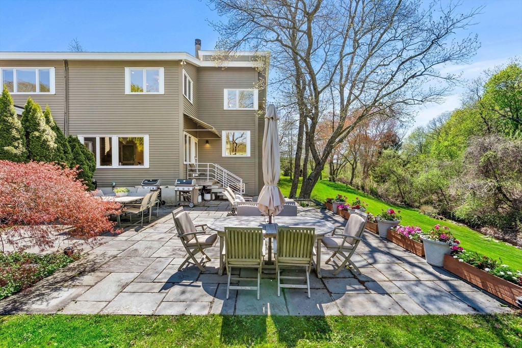 55 Stony Brook Road Marblehead, MA 01945 - Photo 37 of 41