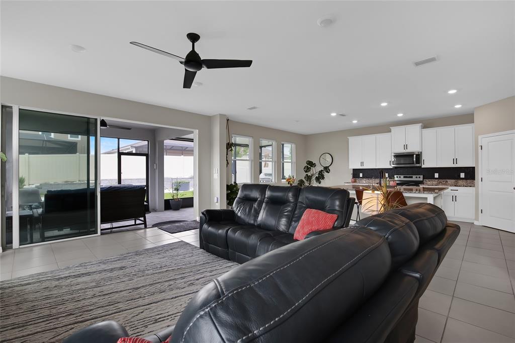 32265 Conchshell Sail Street Wesley Chapel, FL 33545 - Photo 16 of 55