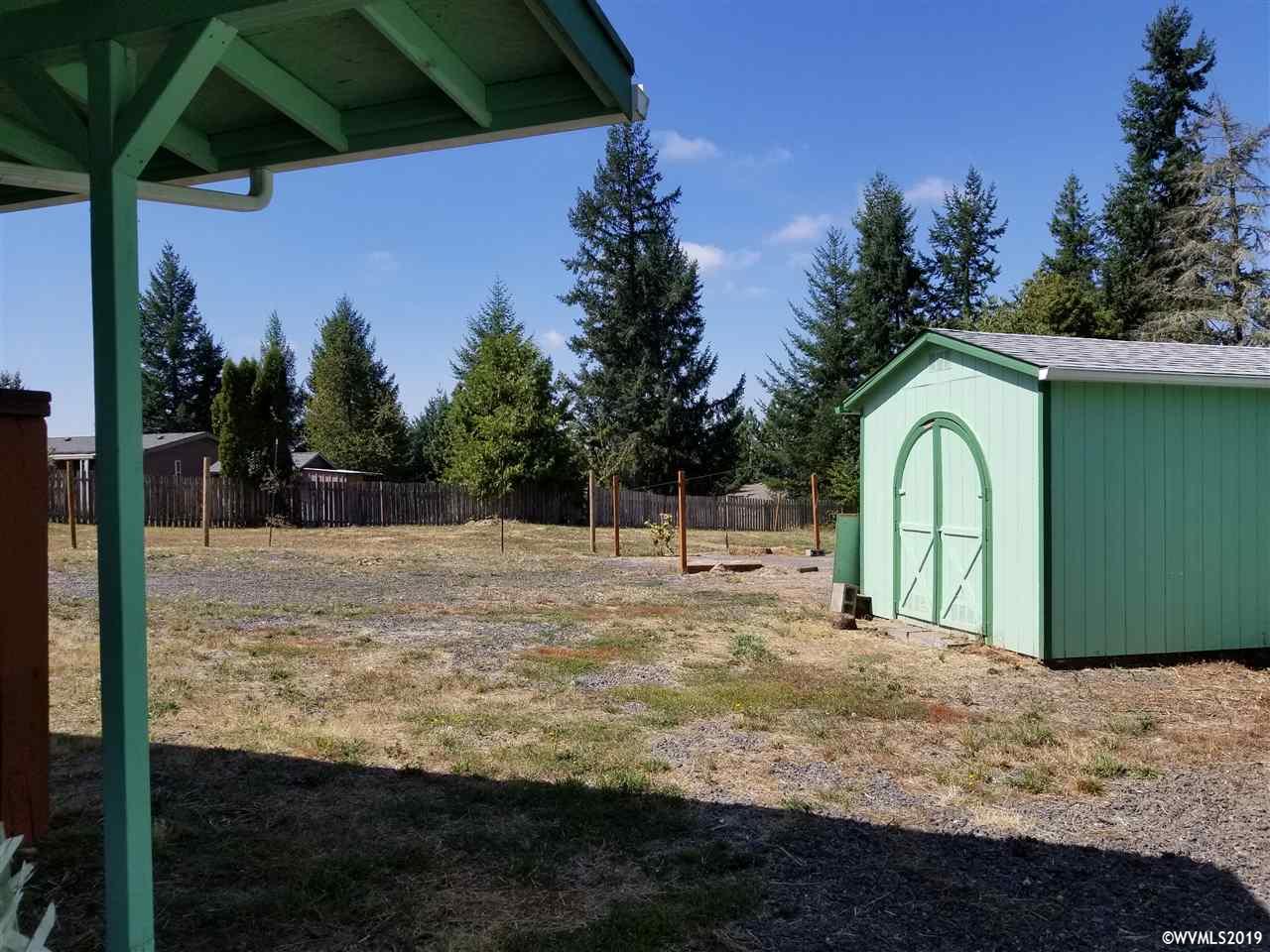 30549 Ridge Street Lebanon, OR 97355 - Photo 26 of 32 Gallery Image 26