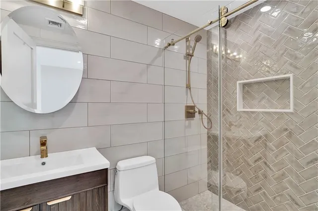 $1,369,000 | 368 92nd Street, Unit 2A | Bay Ridge