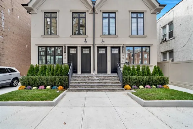 $1,369,000 | 368 92nd Street, Unit 2A | Bay Ridge