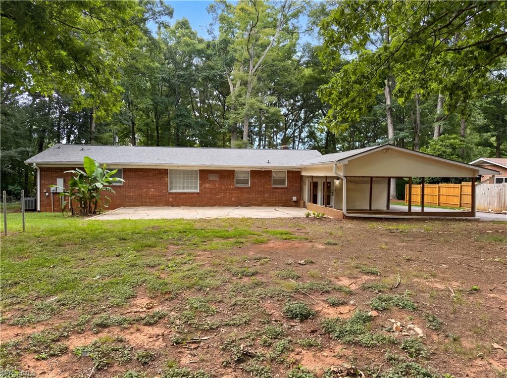 1309 Tohari Road Winston-Salem, NC 27105 - Photo 5 of 23