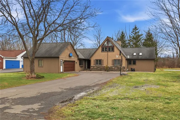 $399,900 | 1404 Manitou Road, Greece, NY 14468