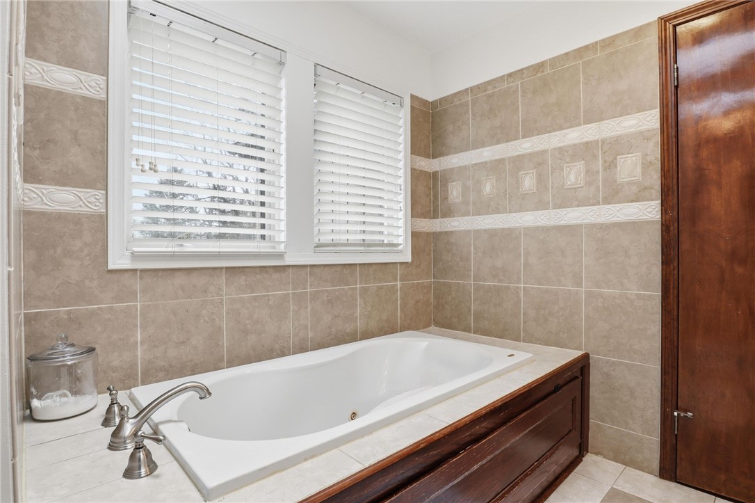 1404 Manitou Road Greece, NY 14468 - Photo 29 of 50 primary bath