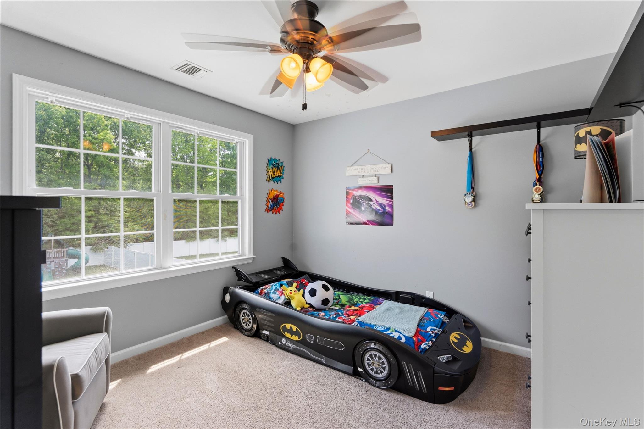 587 Blue Point Road Holtsville, NY 11742 - Photo 21 of 38