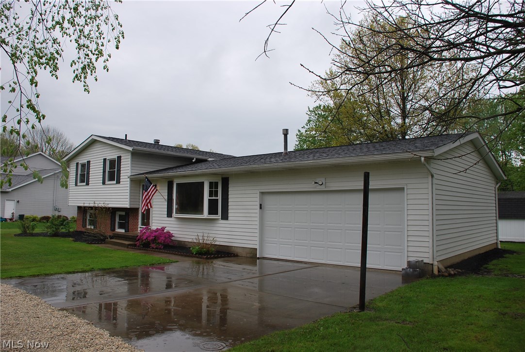 3350 Sandy Lake Road Ravenna, OH 44266 - Photo 9 of 35 3350 Sandy Lake Rd. Ravenna, OH 44266 Beautifully remodeled 3 bedroom, 2 bathroom split level home.