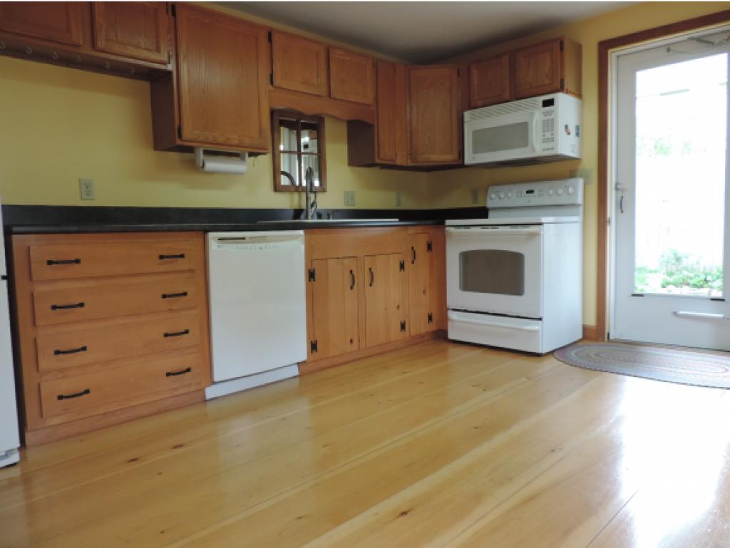 24 Prospect Street Exeter, NH 03833 - Photo 4 of 21