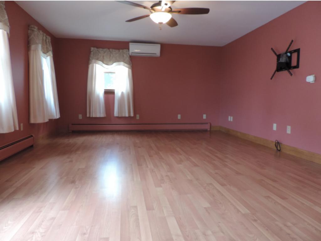 24 Prospect Street Exeter, NH 03833 - Photo 8 of 21