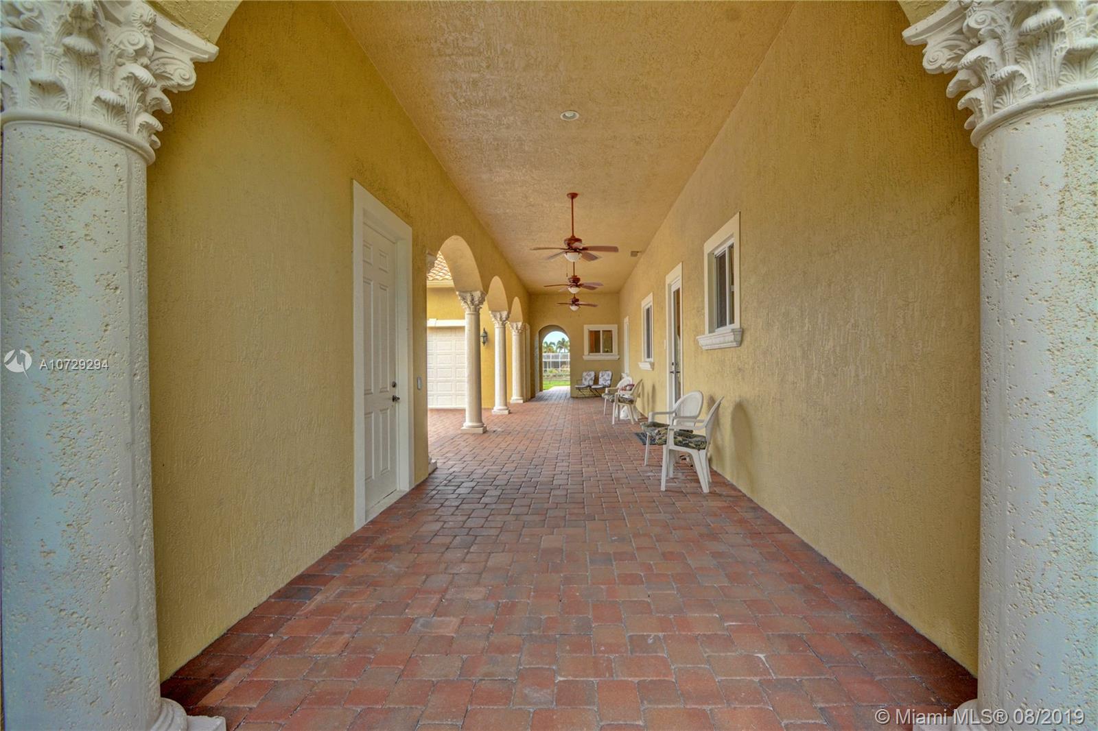 17520 Southwest 52nd Court Southwest Ranches, FL 33331 - Photo 11 of 73 Gallery Image 11