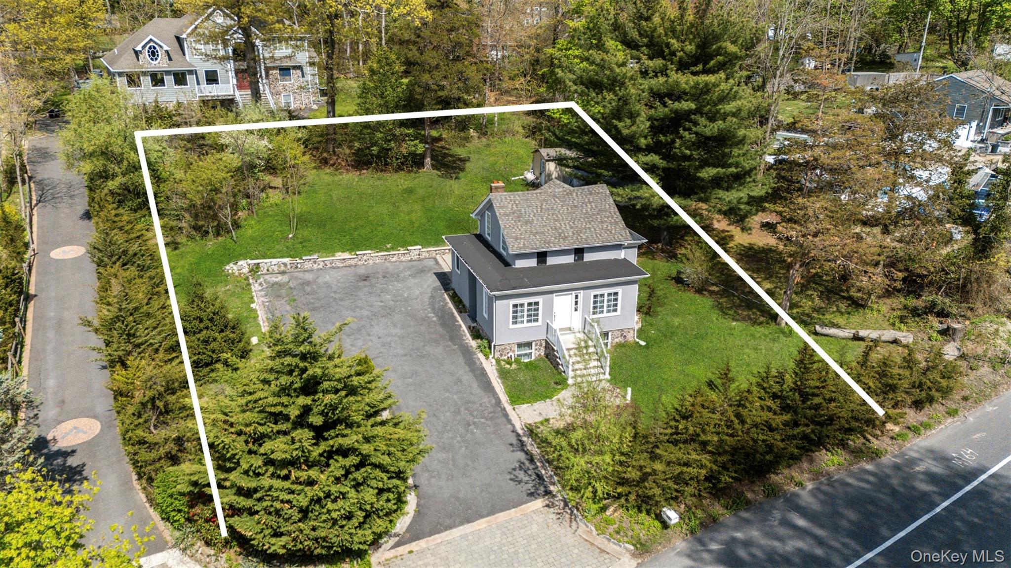 143 North Rocky Point Landing Road Rocky Point, NY 11778 - Photo 31 of 37