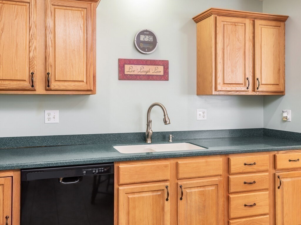 3 Village Way, Unit 3 Rutland, MA 01543 - Photo 11 of 36