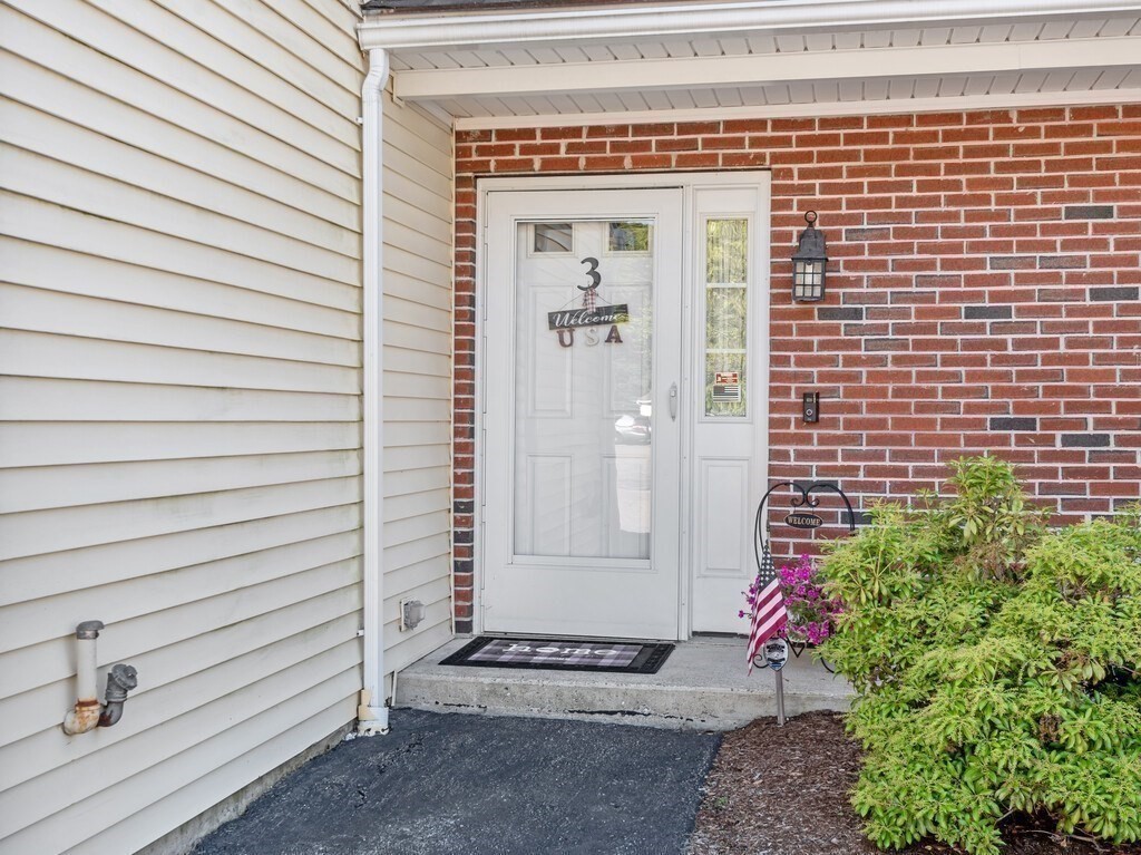 3 Village Way, Unit 3 Rutland, MA 01543 - Photo 3 of 36
