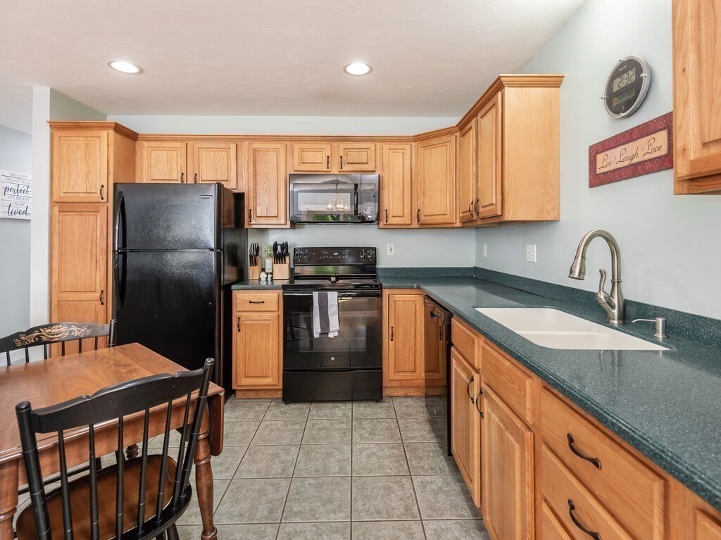 3 Village Way, Unit 3 Rutland, MA 01543 - Photo 9 of 36