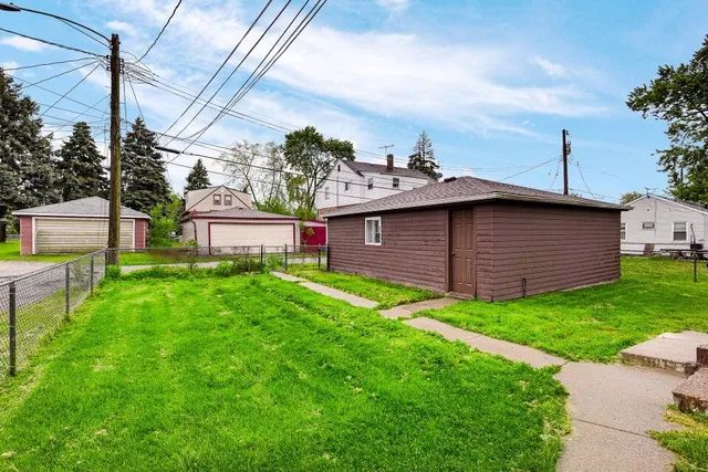 $1,595 | 650 119th Street, Unit 1, Whiting, IN 46394