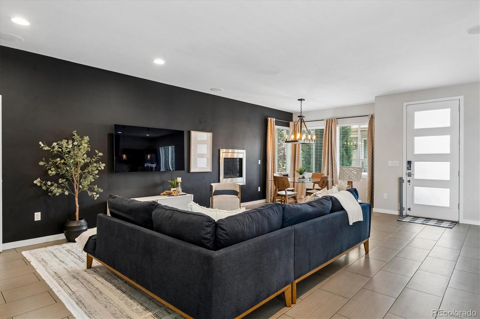3370 Cranston Circle Highlands Ranch, CO 80126 - Photo 6 of 33