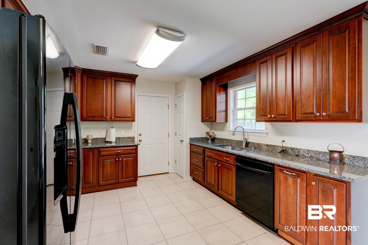 7722 Willard Drive West Theodore, AL 36582 - Photo 6 of 23
