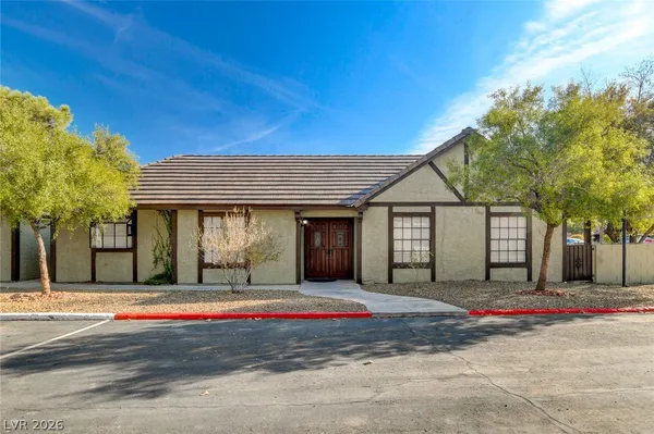 $1,900 | 3996 Landsdown Place, Las Vegas, NV 89121