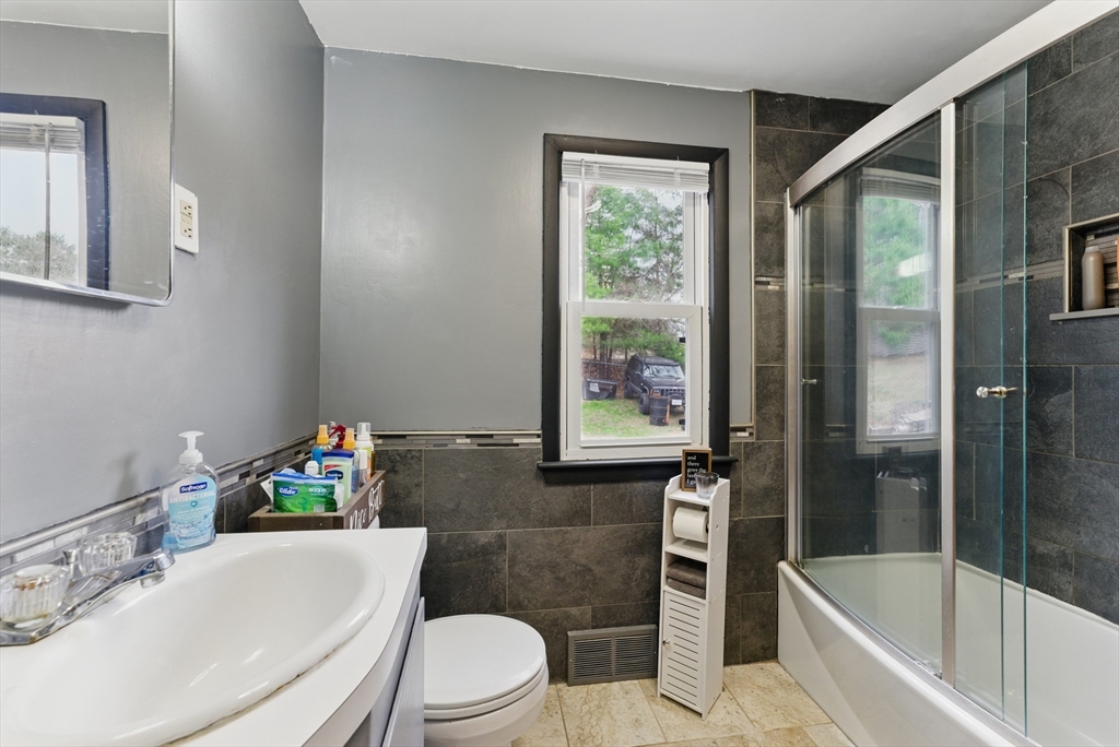 42 North Brook Road Springfield, MA 01119 - Photo 19 of 35