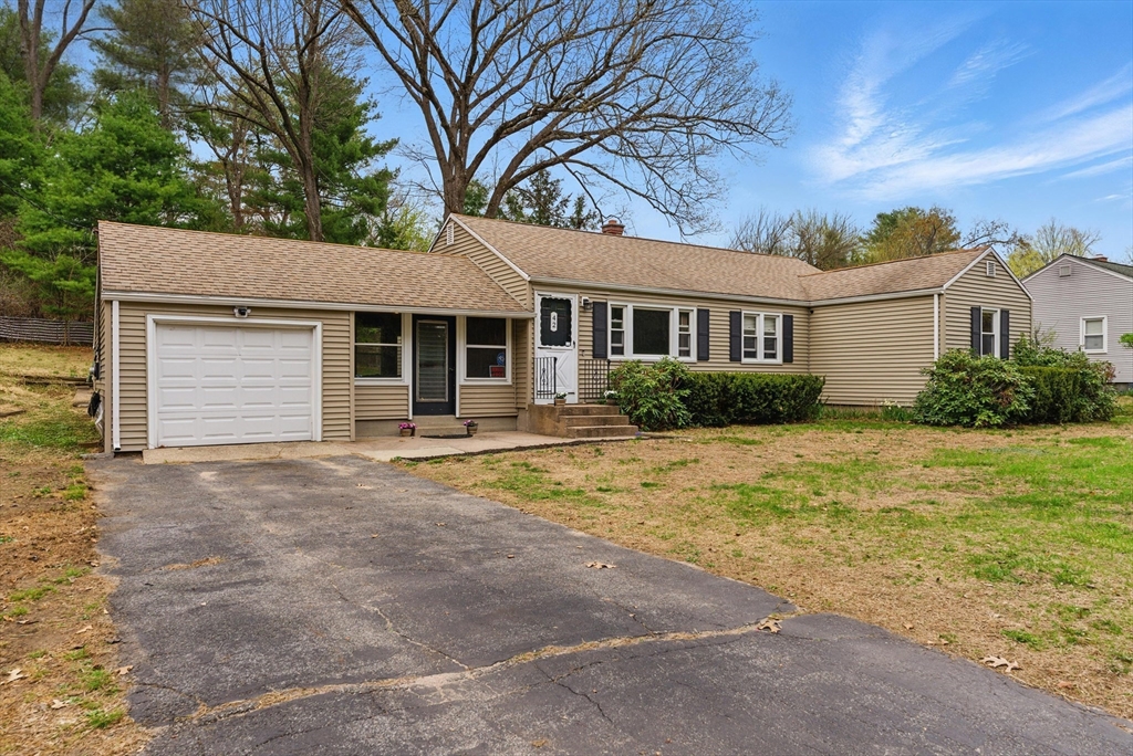 42 North Brook Road Springfield, MA 01119 - Photo 2 of 35