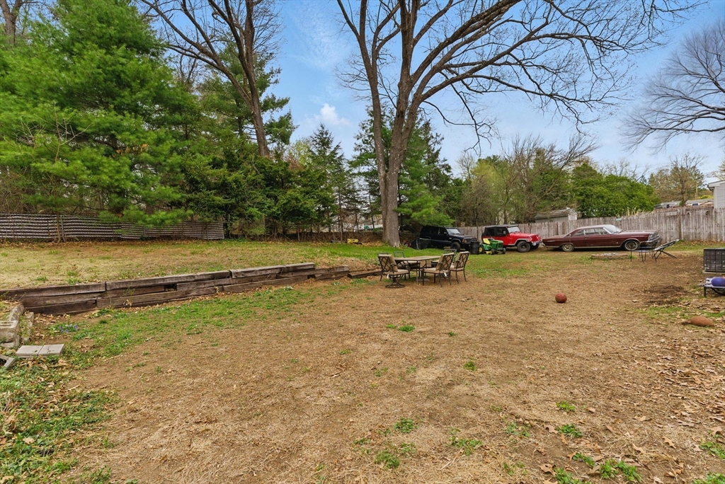 42 North Brook Road Springfield, MA 01119 - Photo 33 of 35