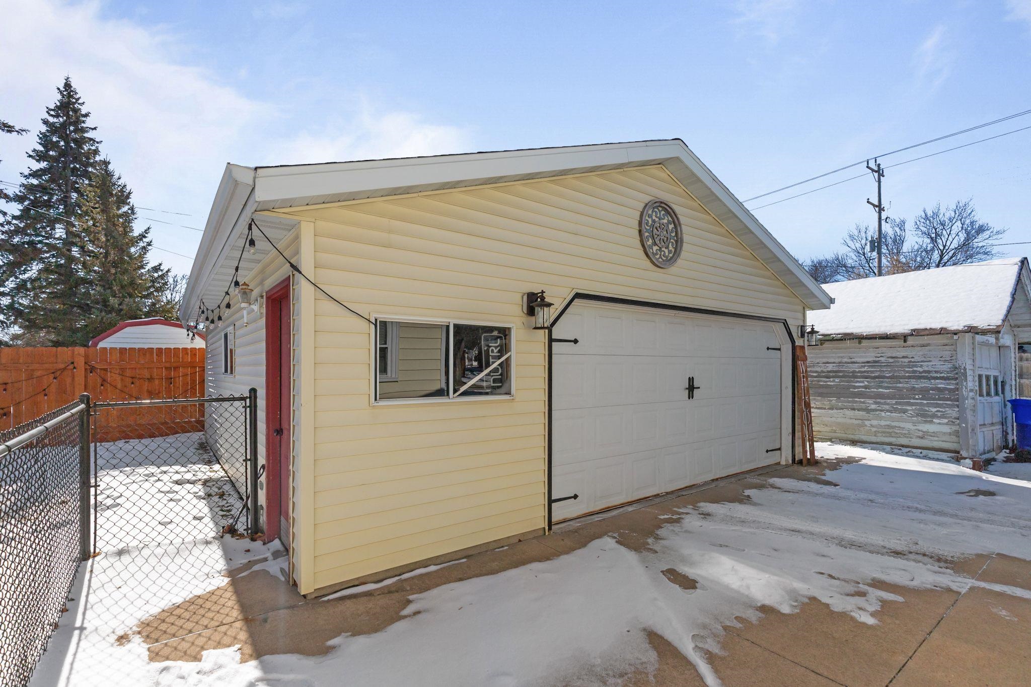 539 West Brewster Street Appleton, WI 54911 - Photo 27 of 29
