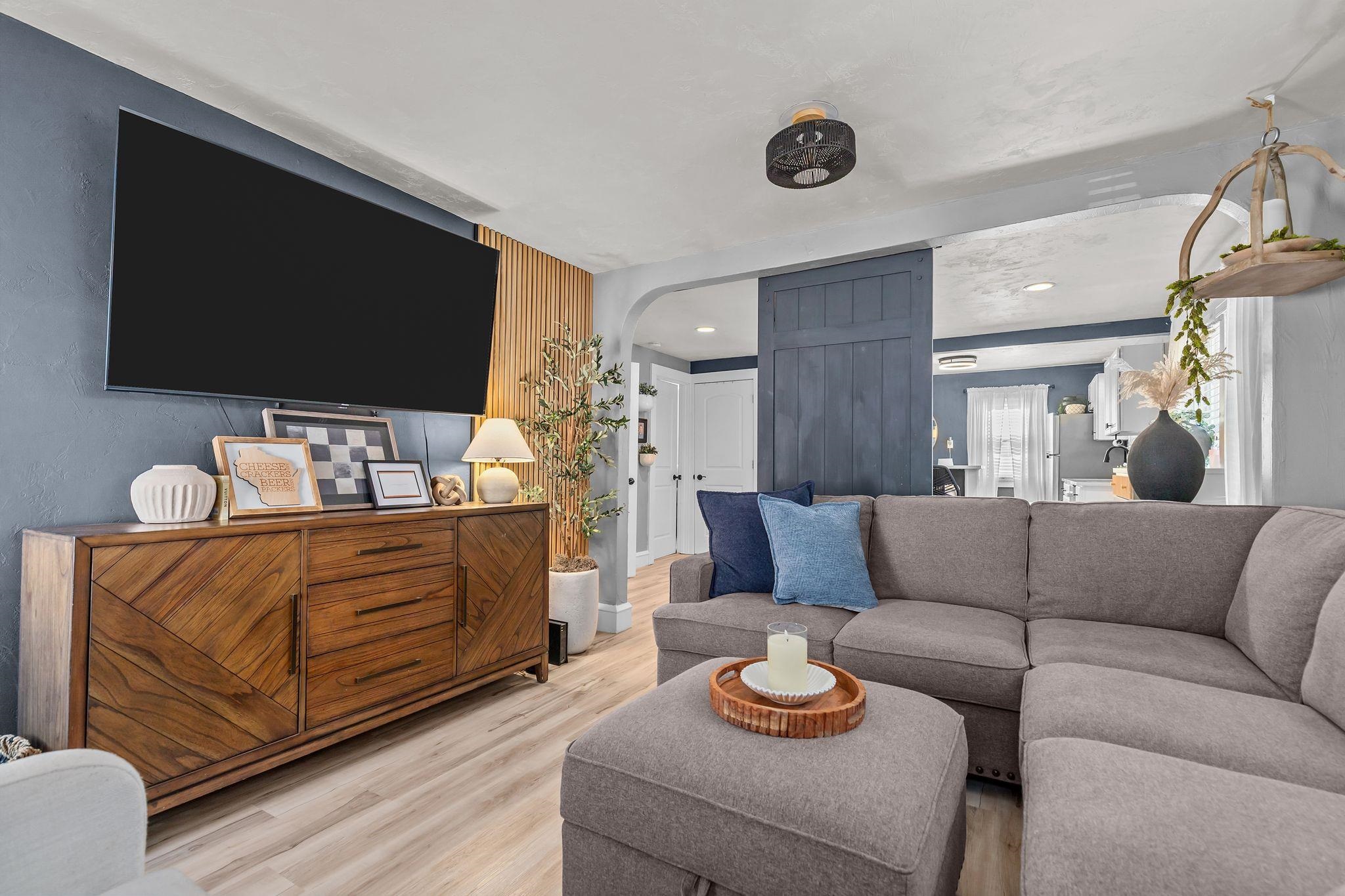 539 West Brewster Street Appleton, WI 54911 - Photo 4 of 29