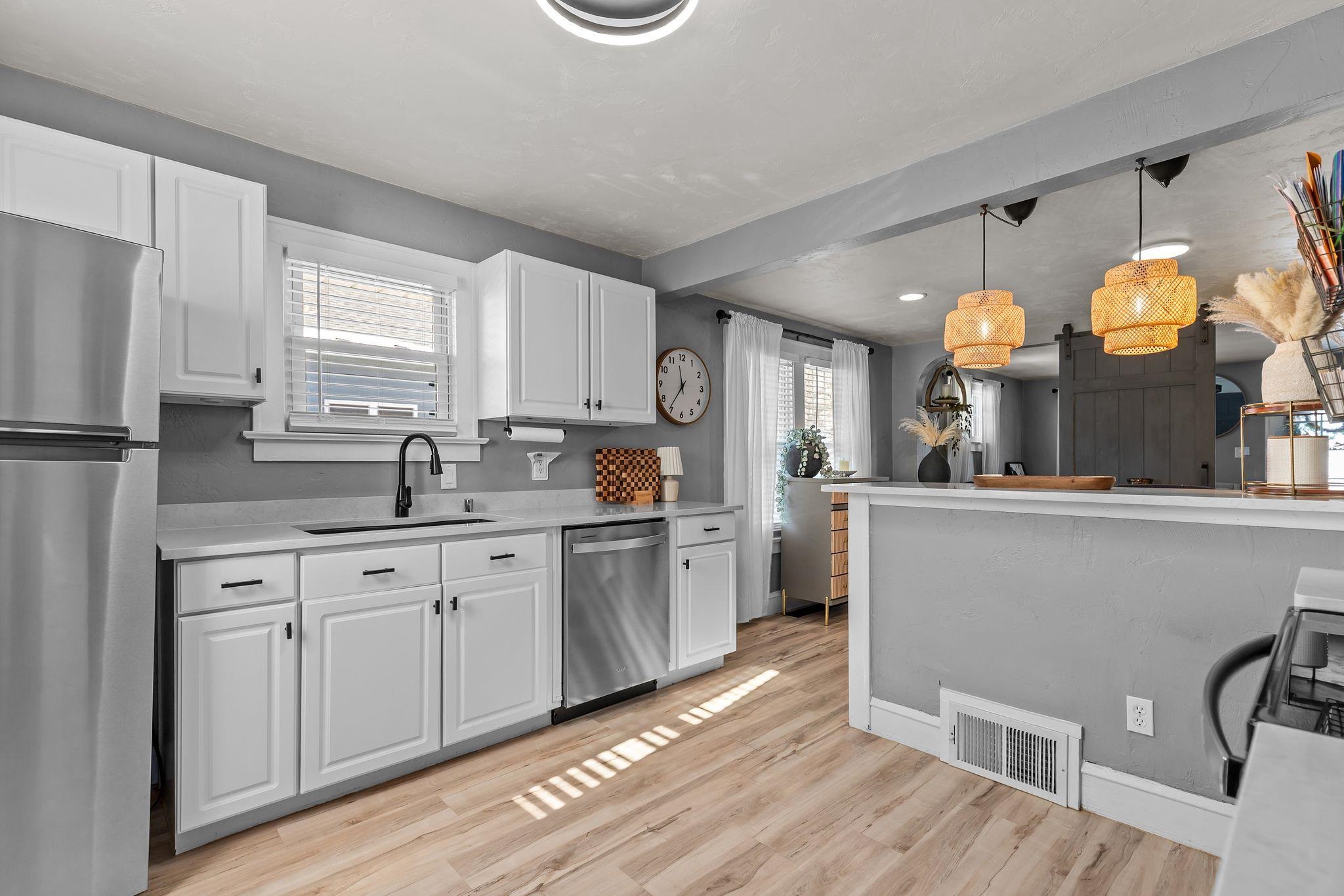 539 West Brewster Street Appleton, WI 54911 - Photo 10 of 29