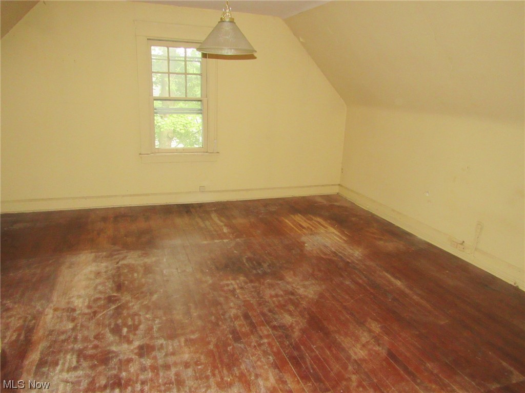 2627 Lee Road Cleveland, OH 44118 - Photo 17 of 22