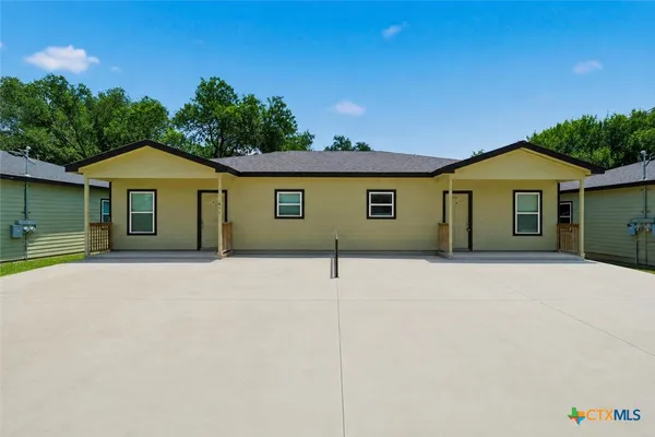 $339,000 | 611 East Martindale Street, Unit A & B, Seguin, TX 78155