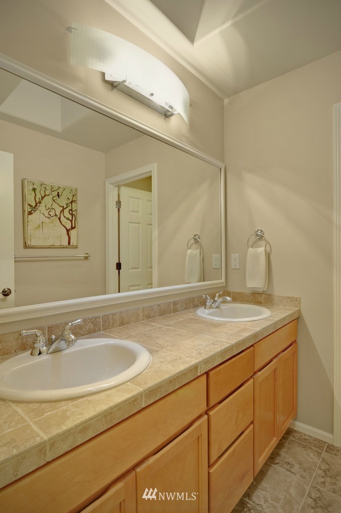 23513 17th Avenue West Bothell, WA 98021 - Photo 14 of 18